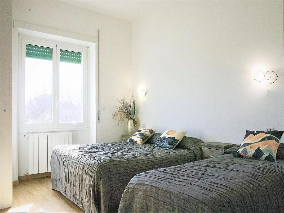 B&B Dea Tiburtina Рим 3*,